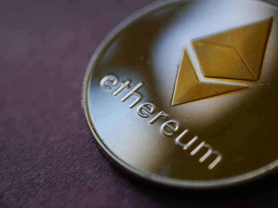 Trader setzen auf BTC-Fall, Ethereum-Erfinder warnt vor Sicherheitslücken
