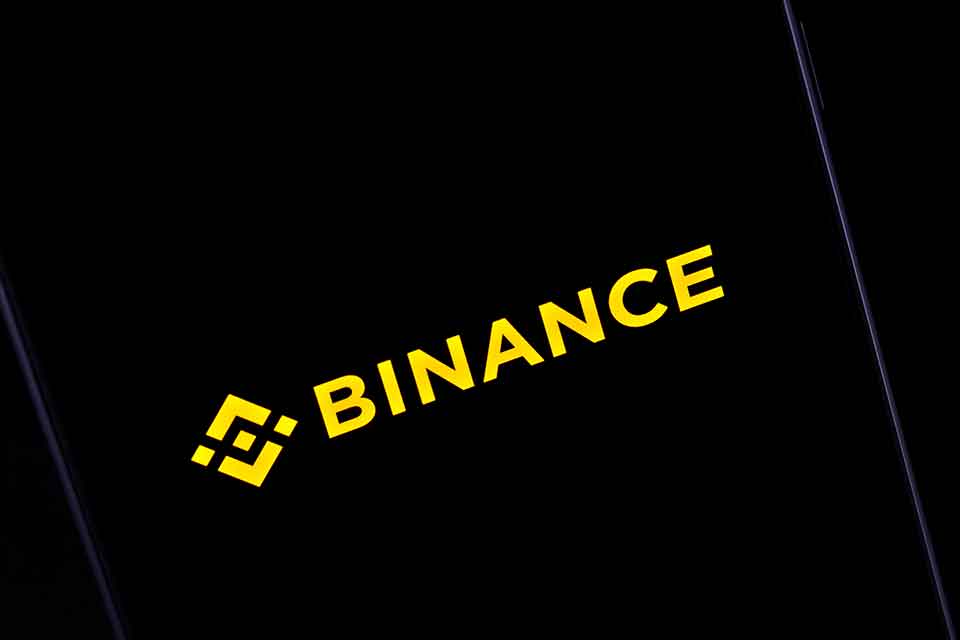 Binance Logo auf Smartphone