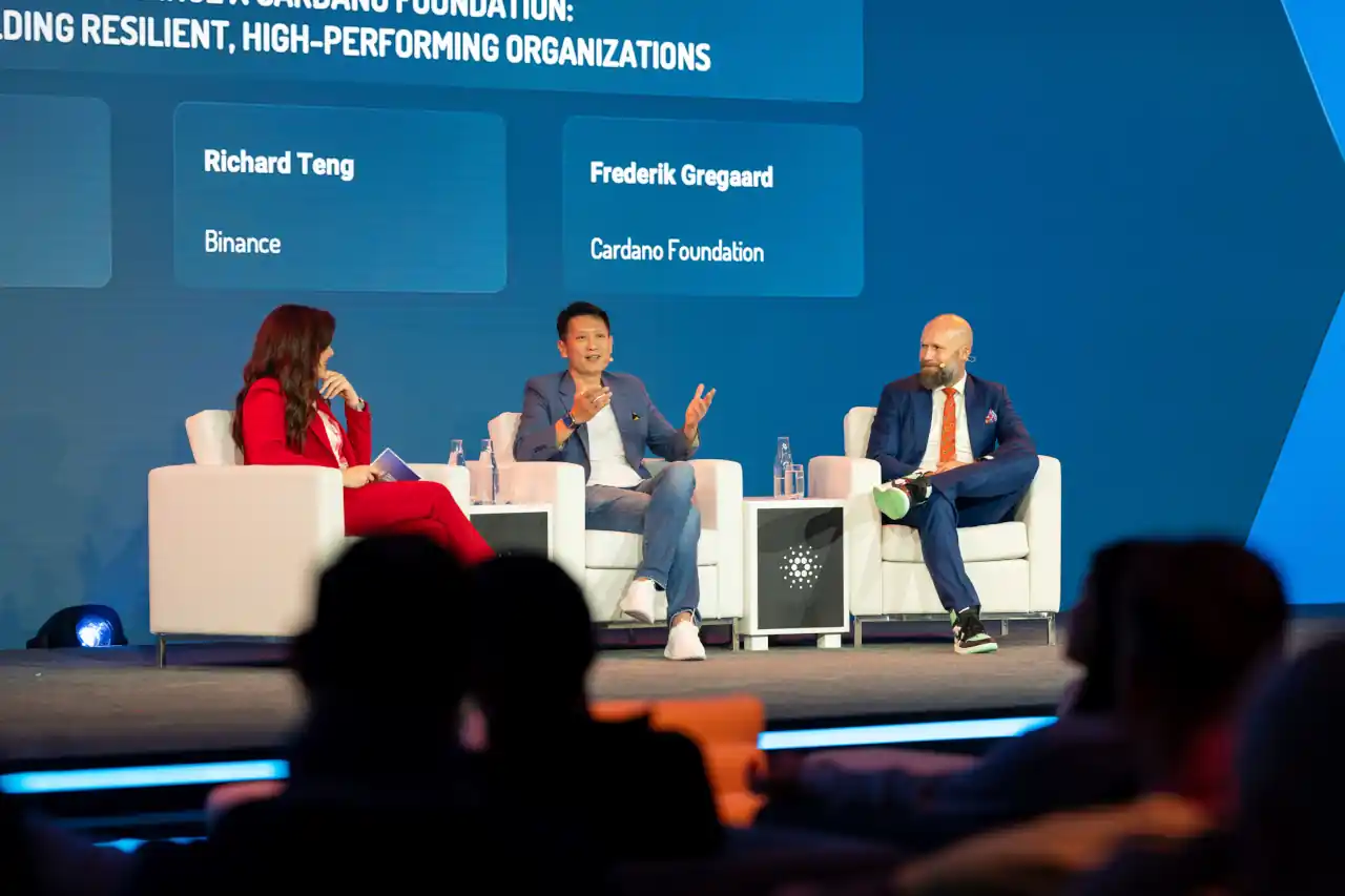 Cardano Summit 2025: Tim Draper und Branchenführer in Berlin